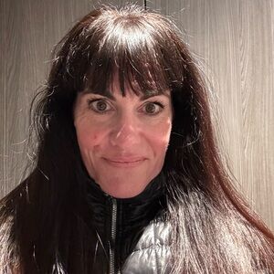 Meet your Posher, Stacie